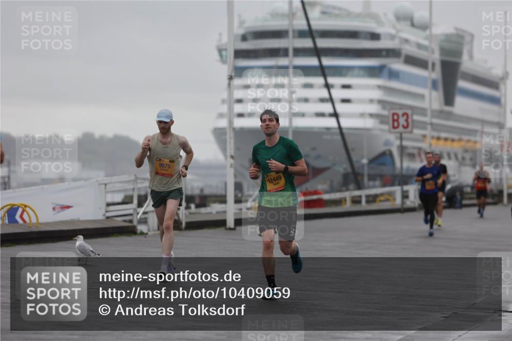 13.09.2026 - Kiel Lauf Andreas Tolksdorf http://msf.ph/oto/10409059 13.09.2026 11:41:56 Kiellinie 9575, 12449, 3 meine-sportfotos.de