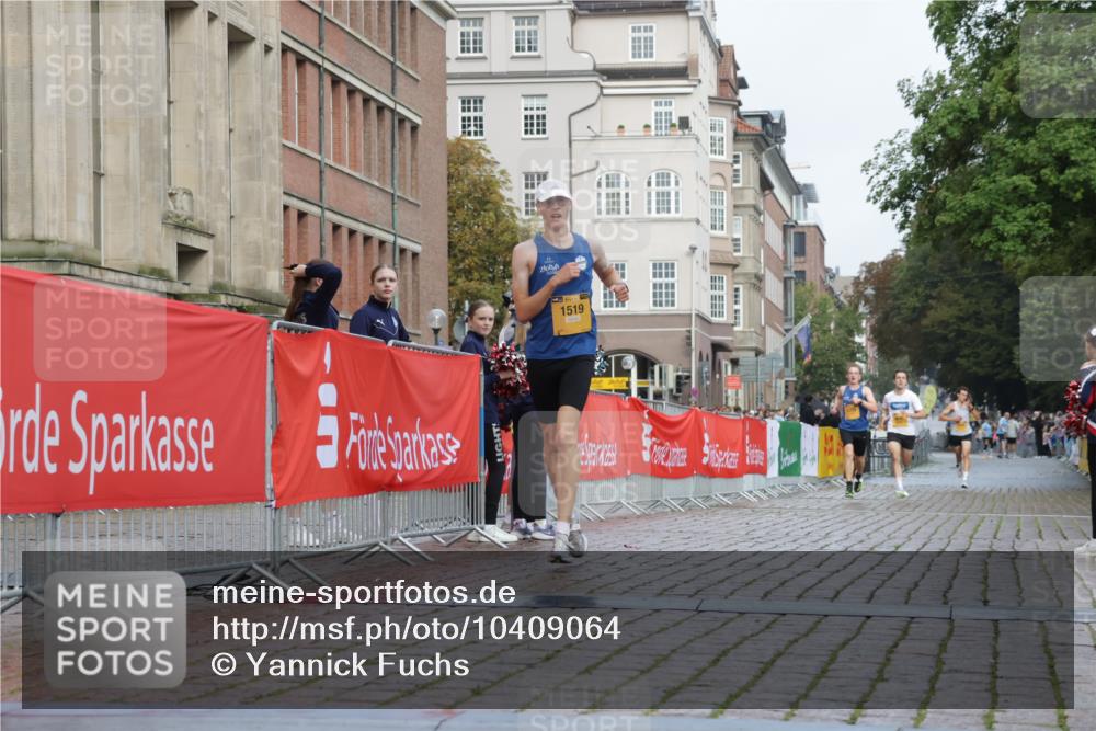 13.09.2026 - Kiel Lauf Yannick Fuchs http://msf.ph/oto/10409064 13.09.2026 09:31:32 Ziel 1519, 5339, 6685, 1515, 2409, 12703 meine-sportfotos.de