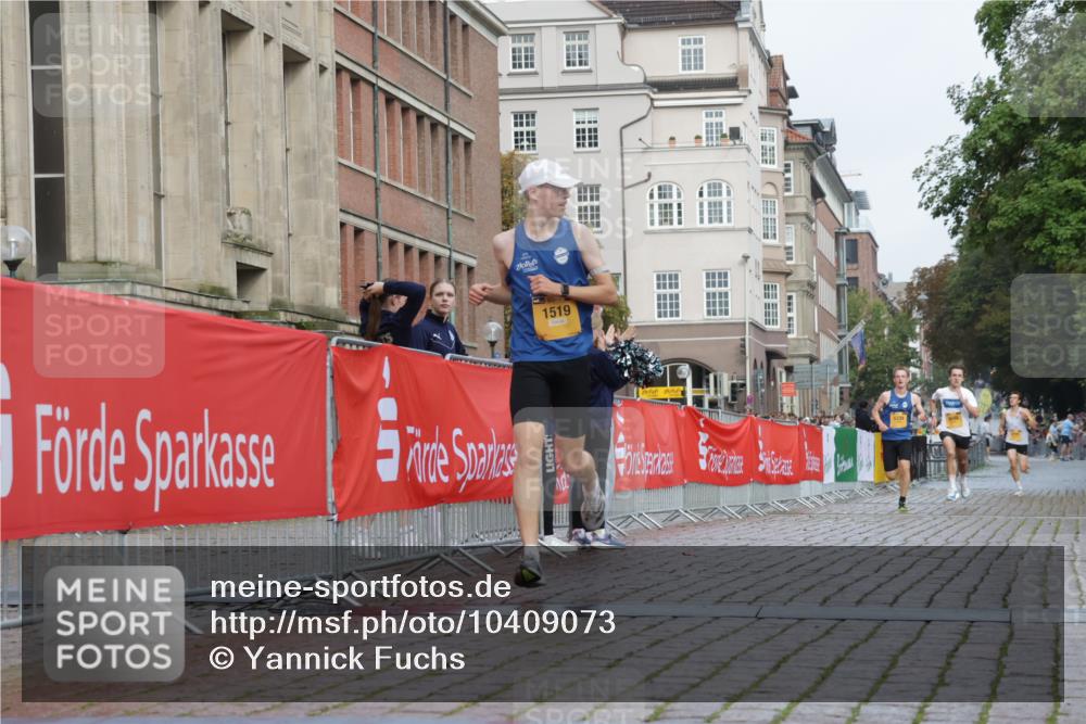 13.09.2026 - Kiel Lauf Yannick Fuchs http://msf.ph/oto/10409073 13.09.2026 09:31:33 Ziel 1519, 5339, 6685, 1515, 2409, 12703 meine-sportfotos.de