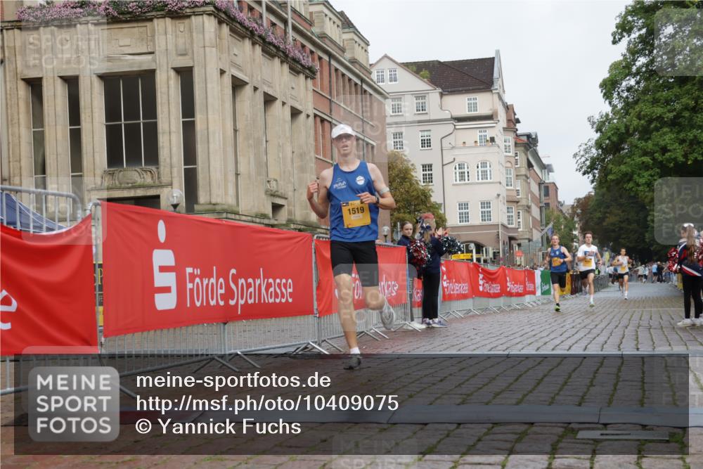 13.09.2026 - Kiel Lauf Yannick Fuchs http://msf.ph/oto/10409075 13.09.2026 09:31:34 Ziel 1519, 2409, 5339, 6685, 1515, 12703 meine-sportfotos.de