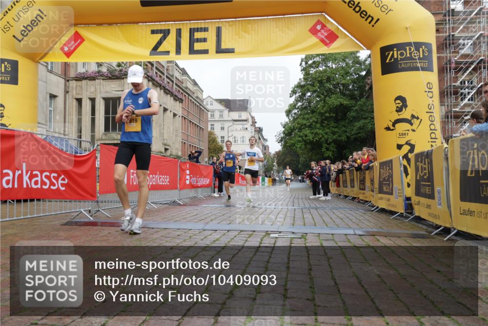 13.09.2026 - Kiel Lauf Yannick Fuchs http://msf.ph/oto/10409093 13.09.2026 09:31:36 Ziel 1519, 2409, 5339, 6685, 1515, 12703 meine-sportfotos.de