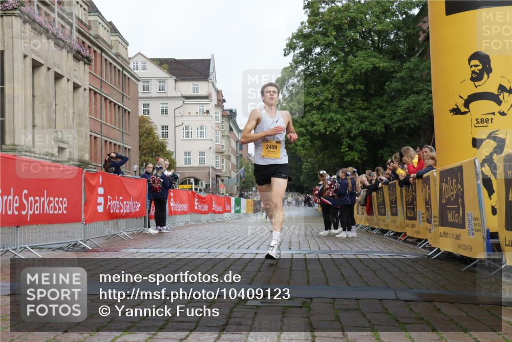 13.09.2026 - Kiel Lauf Yannick Fuchs http://msf.ph/oto/10409123 13.09.2026 09:31:42 Ziel 1515, 2409, 5339, 6685, 1519 meine-sportfotos.de