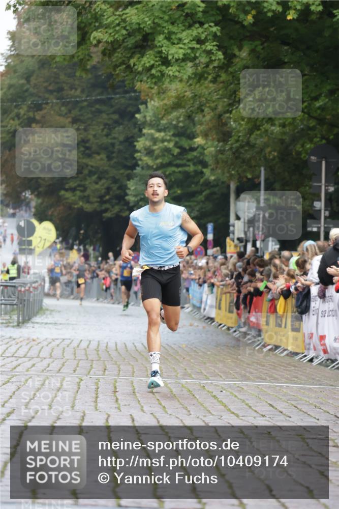 13.09.2026 - Kiel Lauf Yannick Fuchs http://msf.ph/oto/10409174 13.09.2026 09:32:16 Ziel 11683, 1515, 41, 44, 7958, 2409, 5339, 6685 meine-sportfotos.de