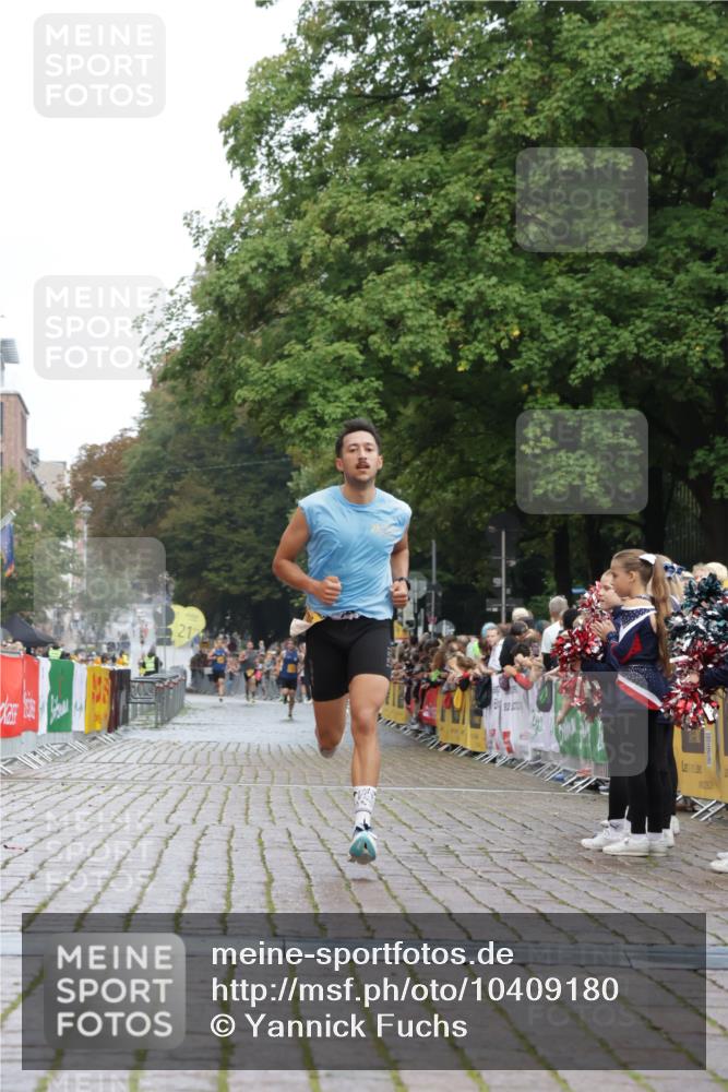 13.09.2026 - Kiel Lauf Yannick Fuchs http://msf.ph/oto/10409180 13.09.2026 09:32:19 Ziel 11683, 1515, 41, 44, 7958, 1515, 2409 meine-sportfotos.de