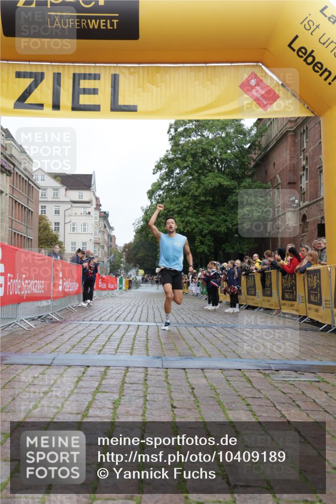 13.09.2026 - Kiel Lauf Yannick Fuchs http://msf.ph/oto/10409189 13.09.2026 09:32:20 Ziel 11683, 1515, 41, 44, 7958, 1515, 2409 meine-sportfotos.de