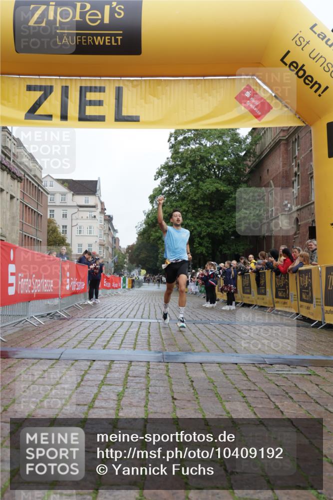 13.09.2026 - Kiel Lauf Yannick Fuchs http://msf.ph/oto/10409192 13.09.2026 09:32:20 Ziel 11683, 1515, 41, 44, 7958, 1515, 2409 meine-sportfotos.de