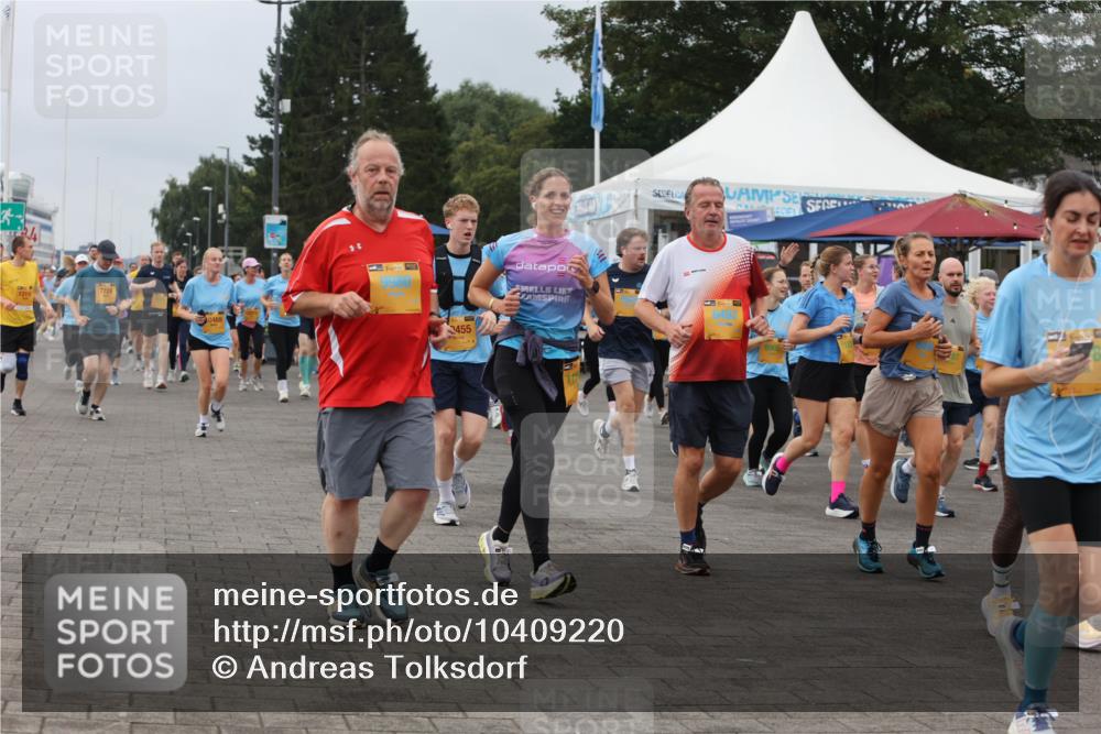 13.09.2026 - Kiel Lauf Andreas Tolksdorf http://msf.ph/oto/10409220 13.09.2026 10:00:47 Kiellinie 1211, 7724, 0469, 39, 455 meine-sportfotos.de