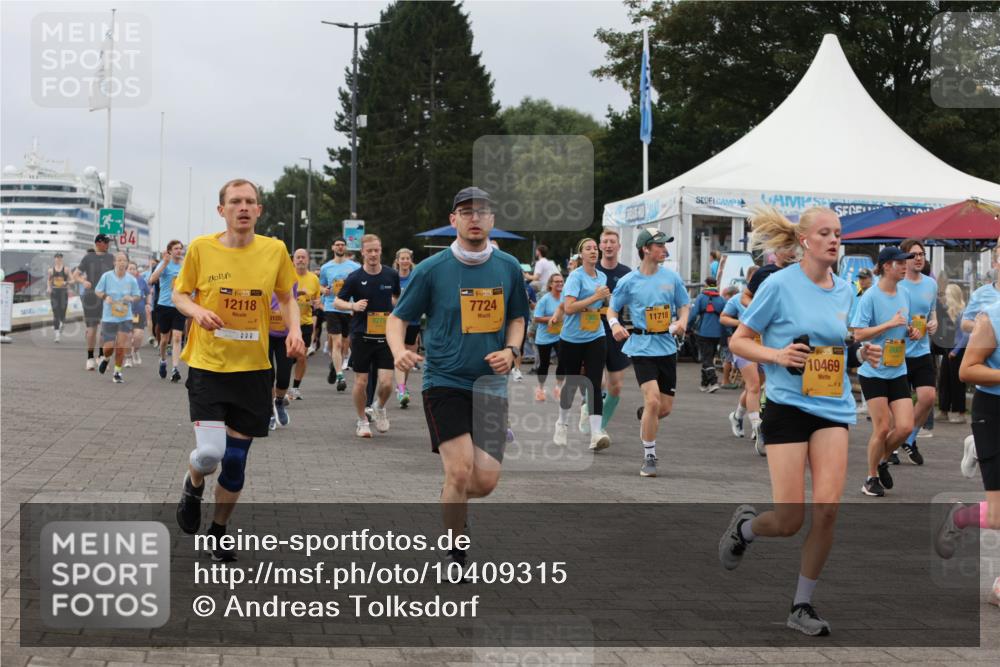 13.09.2026 - Kiel Lauf Andreas Tolksdorf http://msf.ph/oto/10409315 13.09.2026 10:00:51 Kiellinie 38, 12118, 3105, 9275, 39, 7724, 11718, 38, 10469 meine-sportfotos.de