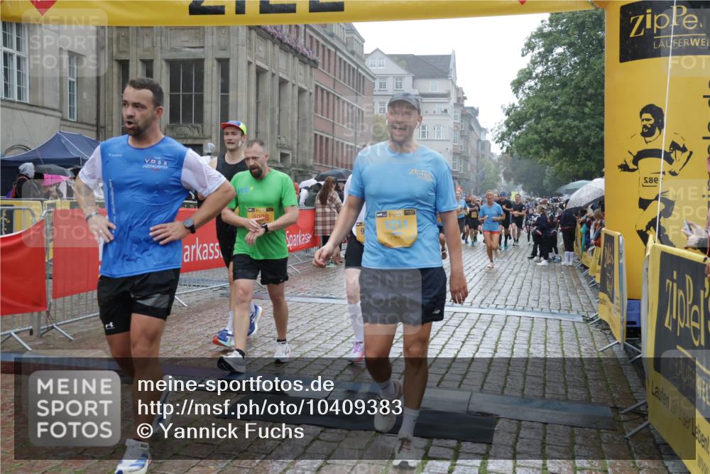 13.09.2026 - Kiel Lauf Yannick Fuchs http://msf.ph/oto/10409383 13.09.2026 10:37:35 Ziel 1479, 3028, 3137, 3981, 4375, 4521, 4877, 5262, 5850, 6511, 6705, 6796, 7129, 7355, 8146, 8567, 10393, 10952, 11685, 12424, 176, 388, 595, 886, 1142, 1217, 1313, 1479, 2601, 2925, 5331, 5471, 6671, 6720, 7640, 7729, 7987, 8026, 8162, 8390, 8391, 8463, 8515, 8628, 8792, 8820, 9208, 9435, 9540, 9901, 9977, 11101, 11748, 11883, 11911, 12311, 12314, 12545, 12742, 228, 453, 1041, 1326, 1481, 1700, 1707, 2358, 2361, 3860, 4255, 4540, 5357, 5429, 5831, 6133, 6230, 7732 meine-sportfotos.de