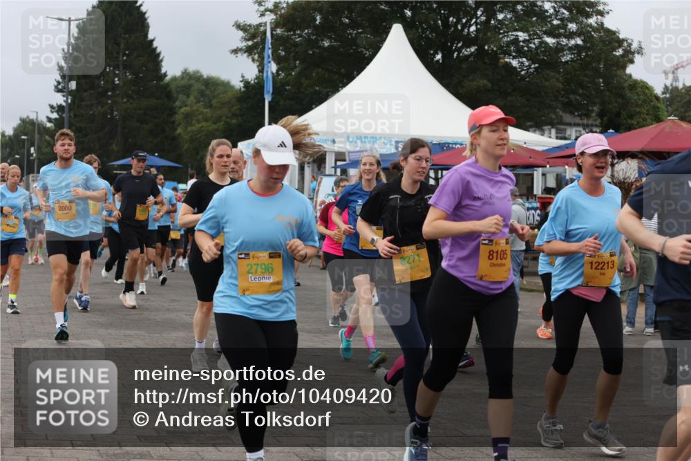 13.09.2026 - Kiel Lauf Andreas Tolksdorf http://msf.ph/oto/10409420 13.09.2026 10:00:55 Kiellinie 2000, 1, 38, 2796, 38, 8271, 8105, 39, 12213, 15 meine-sportfotos.de