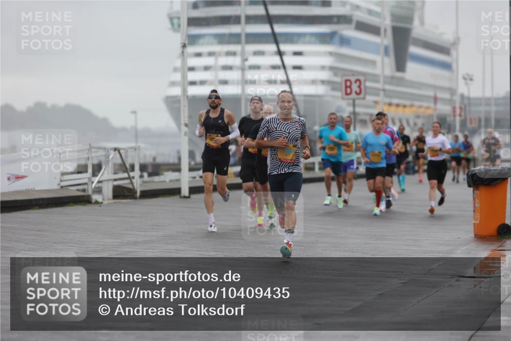 13.09.2026 - Kiel Lauf Andreas Tolksdorf http://msf.ph/oto/10409435 13.09.2026 11:42:26 Kiellinie 3 meine-sportfotos.de