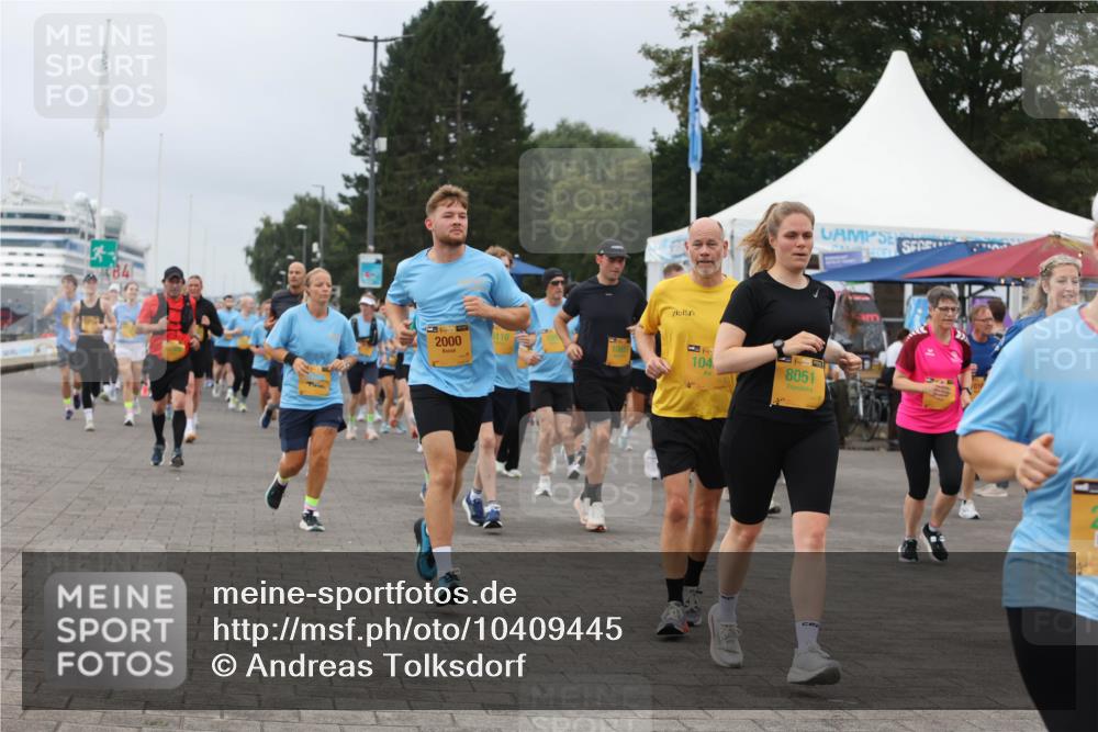 13.09.2026 - Kiel Lauf Andreas Tolksdorf http://msf.ph/oto/10409445 13.09.2026 10:00:56 Kiellinie 2000, 3, 104, 38, 8051 meine-sportfotos.de