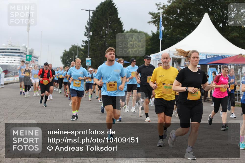 13.09.2026 - Kiel Lauf Andreas Tolksdorf http://msf.ph/oto/10409451 13.09.2026 10:00:56 Kiellinie 84, 38, 2000, 39, 10459 meine-sportfotos.de