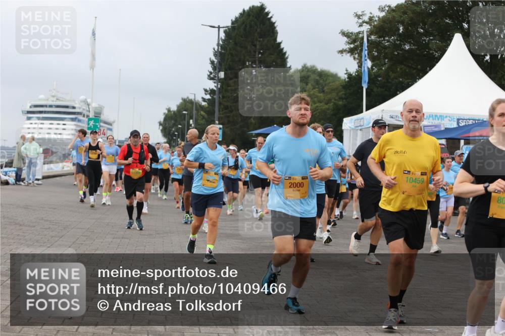 13.09.2026 - Kiel Lauf Andreas Tolksdorf http://msf.ph/oto/10409466 13.09.2026 10:00:56 Kiellinie 11308, 2000, 38, 10459, 80 meine-sportfotos.de
