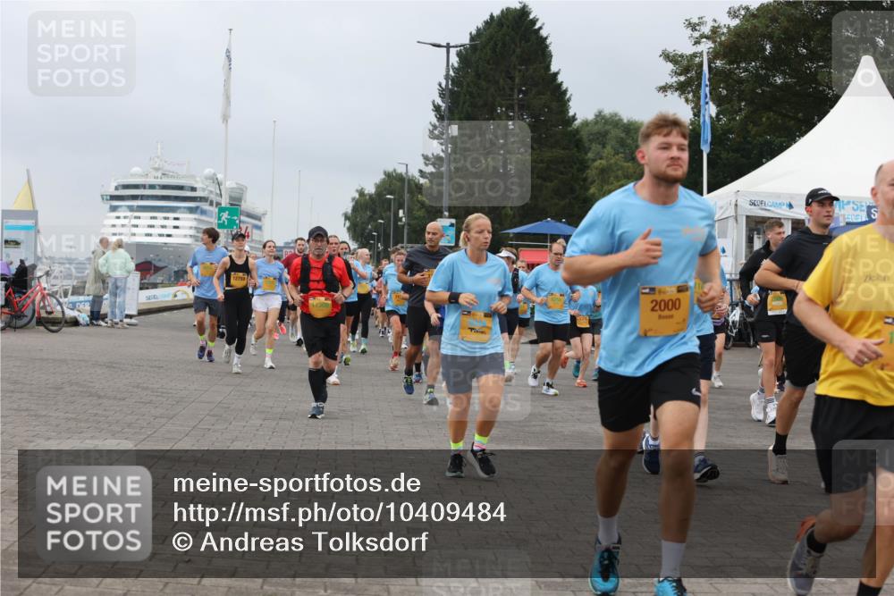 13.09.2026 - Kiel Lauf Andreas Tolksdorf http://msf.ph/oto/10409484 13.09.2026 10:00:57 Kiellinie 12759, 14308, 2000 meine-sportfotos.de