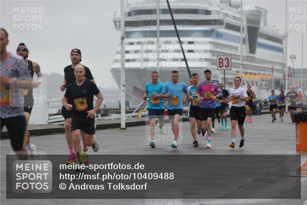 13.09.2026 - Kiel Lauf Andreas Tolksdorf http://msf.ph/oto/10409488 13.09.2026 11:42:29 Kiellinie 7186, 3967, 3, 12772, 1856, 2 meine-sportfotos.de