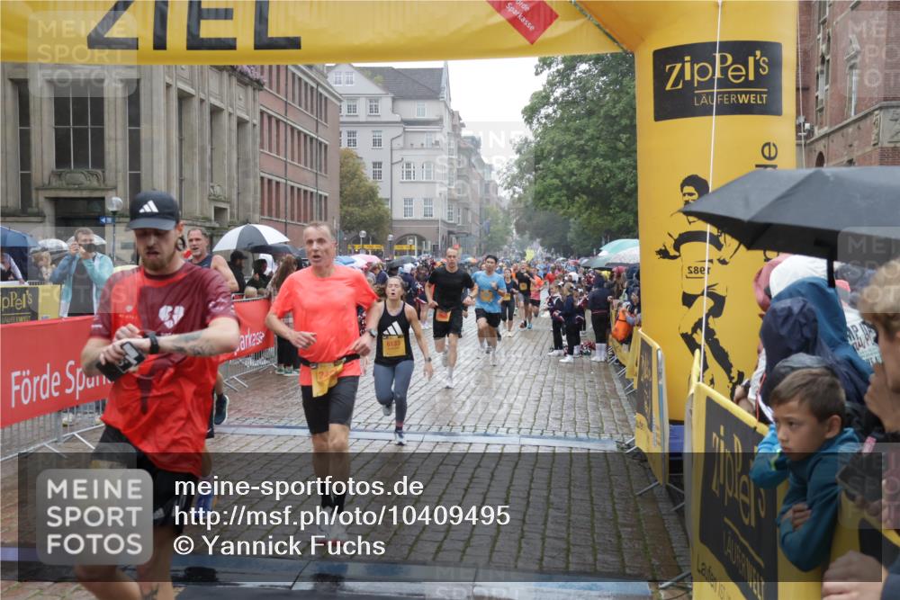 13.09.2026 - Kiel Lauf Yannick Fuchs http://msf.ph/oto/10409495 13.09.2026 10:38:15 Ziel 265, 861, 1193, 2275, 2792, 2897, 3307, 4009, 4411, 4465, 5048, 5122, 5136, 6463, 6769, 6774, 7130, 7682, 7830, 8573, 9993, 10439, 10849, 12313, 12674, 228, 265, 453, 701, 1041, 1326, 1481, 1700, 1707, 2358, 2361, 2538, 2792, 3566, 3860, 4226, 4255, 4540, 4832, 5357, 5429, 5831, 5850, 5972, 6133, 6230, 6675, 6964, 7732, 7775, 8560, 9138, 9230, 9250, 9431, 11168, 12015, 12424, 69, 1192, 1974, 2505, 4052, 4241, 4514, 4659, 5425, 5440, 5706, 5780, 5982, 7235, 9246, 3981 meine-sportfotos.de