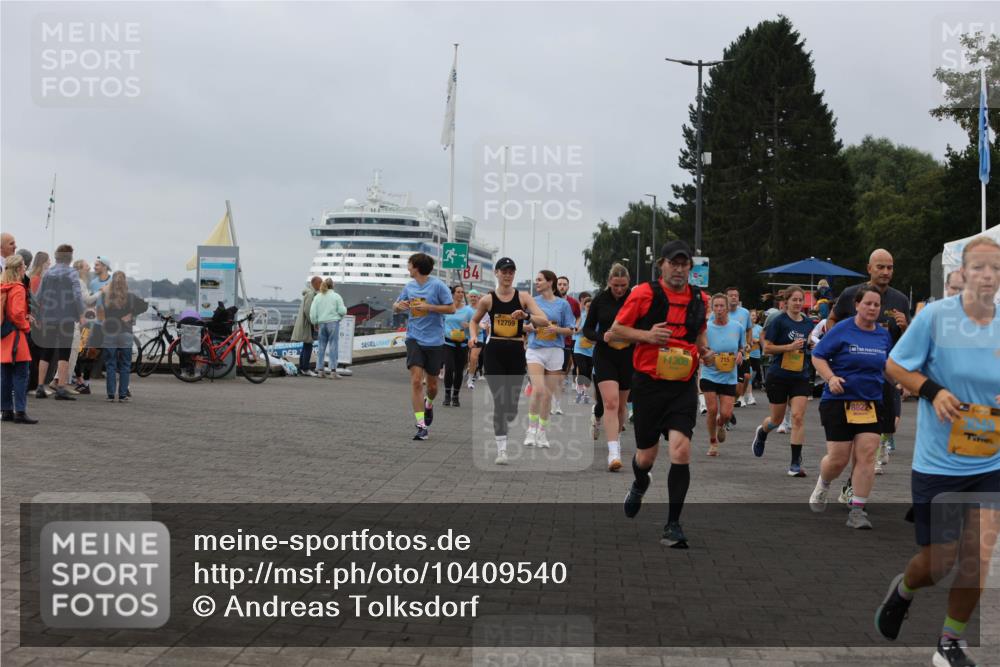 13.09.2026 - Kiel Lauf Andreas Tolksdorf http://msf.ph/oto/10409540 13.09.2026 10:00:59 Kiellinie 4, 12759, 11308, 715, 8822 meine-sportfotos.de