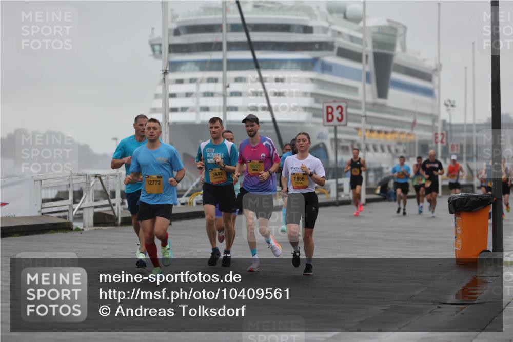 13.09.2026 - Kiel Lauf Andreas Tolksdorf http://msf.ph/oto/10409561 13.09.2026 11:42:31 Kiellinie 3, 12772, 3643, 3637, 1856, 11 meine-sportfotos.de