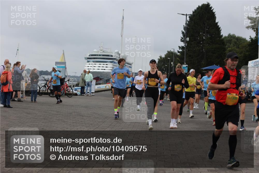 13.09.2026 - Kiel Lauf Andreas Tolksdorf http://msf.ph/oto/10409575 13.09.2026 10:01:00 Kiellinie 8813, 12759, 13443, 71, 735, 11308 meine-sportfotos.de