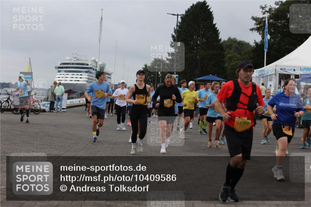 13.09.2026 - Kiel Lauf Andreas Tolksdorf http://msf.ph/oto/10409586 13.09.2026 10:01:00 Kiellinie 8813, 12759, 1443, 11308 meine-sportfotos.de