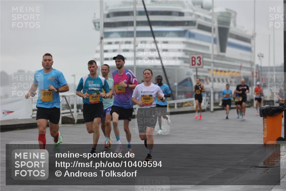 13.09.2026 - Kiel Lauf Andreas Tolksdorf http://msf.ph/oto/10409594 13.09.2026 11:42:32 Kiellinie 35, 12772, 3637, 3643, 1856, 3 meine-sportfotos.de