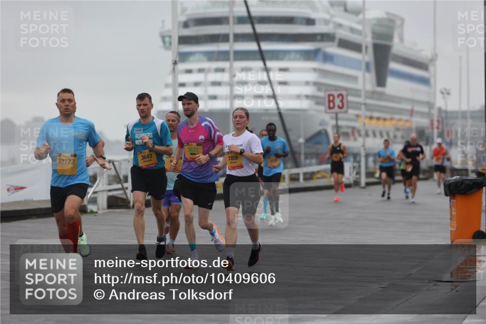 13.09.2026 - Kiel Lauf Andreas Tolksdorf http://msf.ph/oto/10409606 13.09.2026 11:42:32 Kiellinie 3643, 3637, 1856, 12772, 3 meine-sportfotos.de