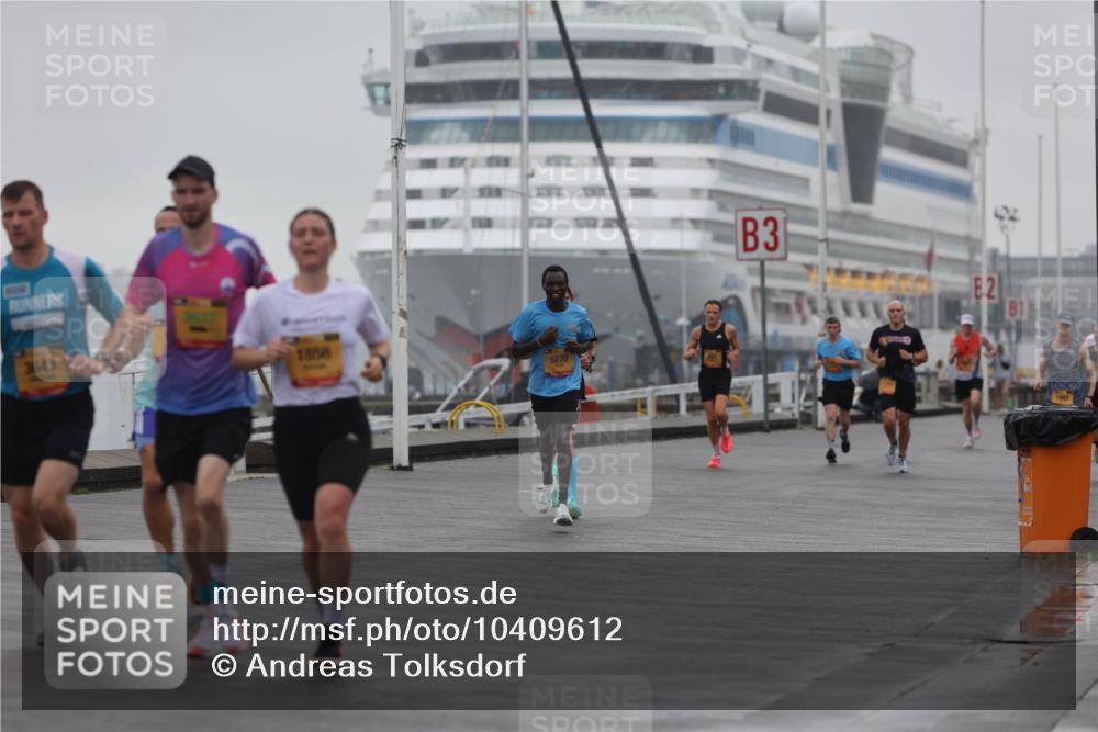 13.09.2026 - Kiel Lauf Andreas Tolksdorf http://msf.ph/oto/10409612 13.09.2026 11:42:34 Kiellinie 3643, 1856, 5270, 3, 2 meine-sportfotos.de