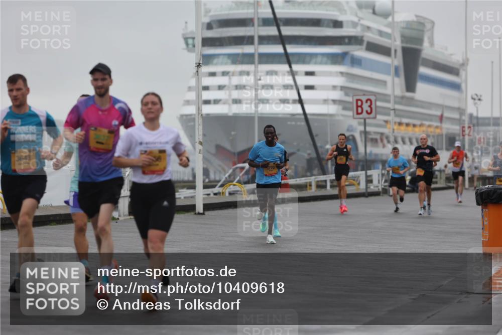 13.09.2026 - Kiel Lauf Andreas Tolksdorf http://msf.ph/oto/10409618 13.09.2026 11:42:34 Kiellinie 3643, 5270, 3, 2 meine-sportfotos.de