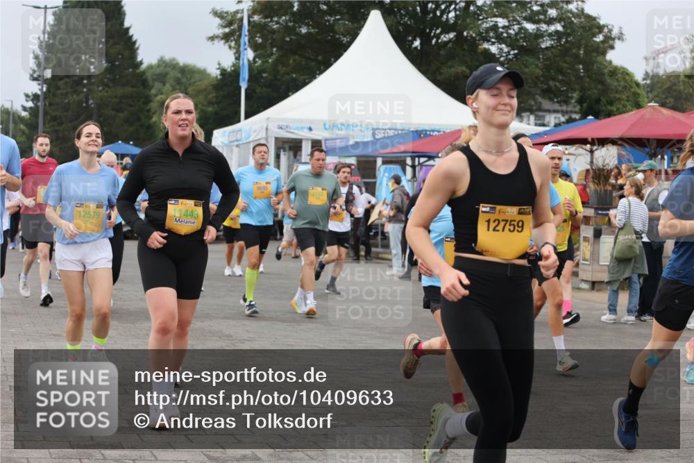 13.09.2026 - Kiel Lauf Andreas Tolksdorf http://msf.ph/oto/10409633 13.09.2026 10:01:03 Kiellinie 1, 35, 12579, 38, 11443, 9695, 2722, 12759 meine-sportfotos.de