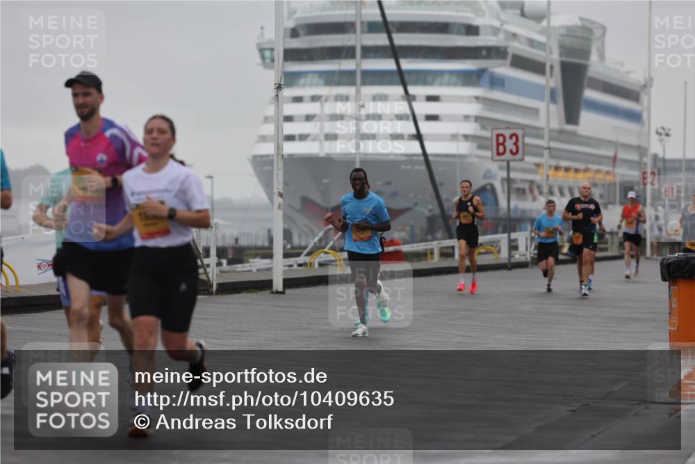 13.09.2026 - Kiel Lauf Andreas Tolksdorf http://msf.ph/oto/10409635 13.09.2026 11:42:34 Kiellinie 3, 2 meine-sportfotos.de