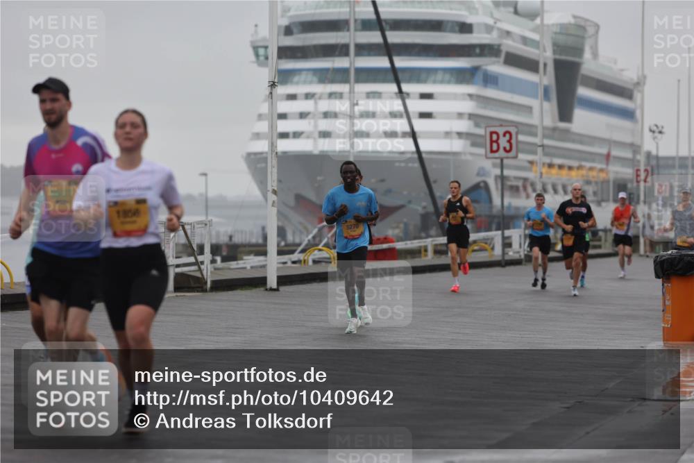13.09.2026 - Kiel Lauf Andreas Tolksdorf http://msf.ph/oto/10409642 13.09.2026 11:42:35 Kiellinie 1856, 5270, 3, 2 meine-sportfotos.de