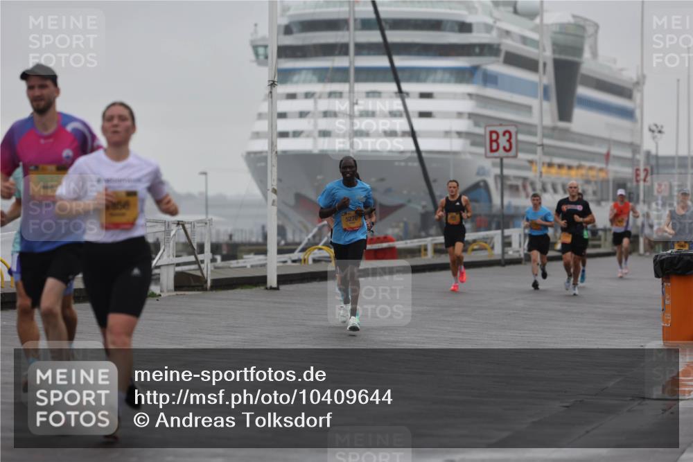 13.09.2026 - Kiel Lauf Andreas Tolksdorf http://msf.ph/oto/10409644 13.09.2026 11:42:35 Kiellinie 5270, 3 meine-sportfotos.de