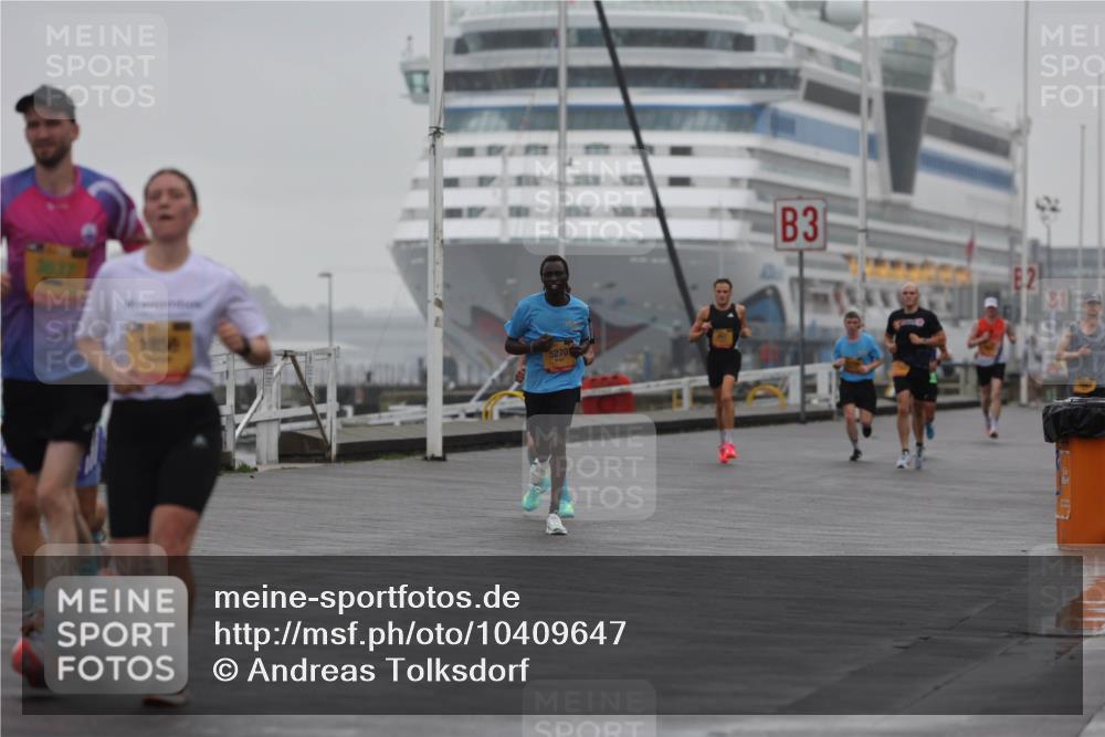 13.09.2026 - Kiel Lauf Andreas Tolksdorf http://msf.ph/oto/10409647 13.09.2026 11:42:35 Kiellinie 1856, 5270, 3, 2 meine-sportfotos.de