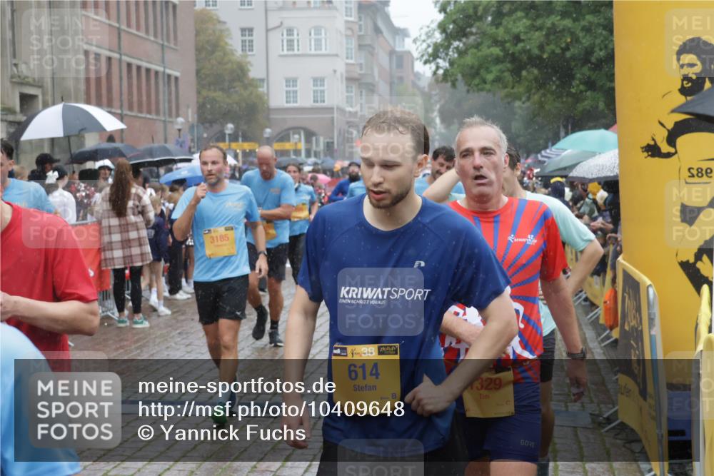 13.09.2026 - Kiel Lauf Yannick Fuchs http://msf.ph/oto/10409648 13.09.2026 10:39:45 Ziel 437, 1147, 1496, 1631, 1733, 2159, 2170, 2514, 2525, 2863, 3110, 3593, 3949, 4248, 4301, 6033, 6744, 7180, 7259, 7379, 7466, 7807, 7904, 8207, 8805, 9169, 9170, 9294, 9992, 11258, 11279, 11509, 11802, 12415, 289, 860, 984, 1066, 1237, 1639, 1733, 1945, 2170, 2349, 2863, 3185, 3243, 4006, 4296, 4368, 4663, 4812, 5202, 5295, 5628, 5677, 6044, 6486, 6602, 6650, 6744, 6924, 7304, 7381, 7444, 7616, 7807, 7871, 7936, 8892, 9098, 9493, 10010, 10527, 10580, 10734, 10782, 10872, 29 meine-sportfotos.de