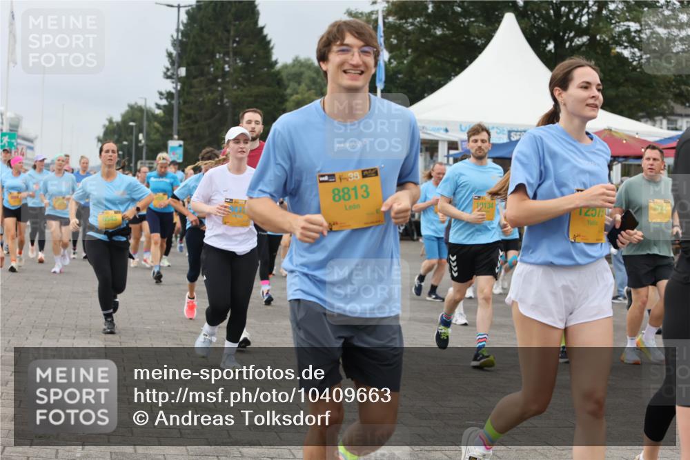 13.09.2026 - Kiel Lauf Andreas Tolksdorf http://msf.ph/oto/10409663 13.09.2026 10:01:05 Kiellinie 6543, 38, 8813, 10134, 12579, 2722 meine-sportfotos.de