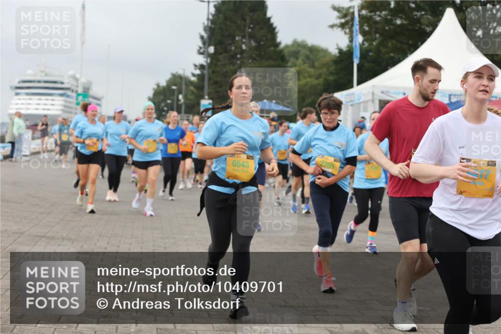 13.09.2026 - Kiel Lauf Andreas Tolksdorf http://msf.ph/oto/10409701 13.09.2026 10:01:07 Kiellinie 11, 39, 6543, 2705, 11097 meine-sportfotos.de