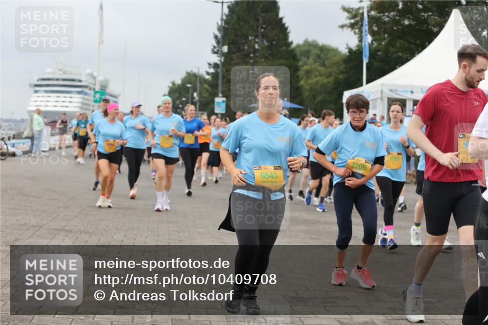 13.09.2026 - Kiel Lauf Andreas Tolksdorf http://msf.ph/oto/10409708 13.09.2026 10:01:07 Kiellinie 48, 6543, 2705, 11097 meine-sportfotos.de