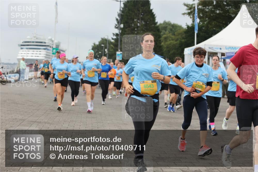 13.09.2026 - Kiel Lauf Andreas Tolksdorf http://msf.ph/oto/10409711 13.09.2026 10:01:07 Kiellinie 38, 6543, 2705, 1097 meine-sportfotos.de
