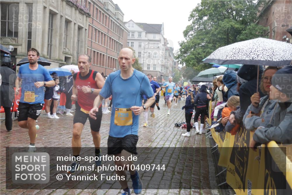 13.09.2026 - Kiel Lauf Yannick Fuchs http://msf.ph/oto/10409744 13.09.2026 10:40:19 Ziel 338, 529, 1096, 1422, 1475, 1810, 2145, 2313, 4374, 4442, 4457, 7156, 7165, 7522, 7587, 7984, 8168, 8187, 8680, 9054, 9489, 9535, 9658, 9983, 10185, 10256, 10532, 10771, 10870, 11888, 12209, 12445, 12471, 246, 523, 1147, 1371, 1786, 2159, 2514, 2525, 3322, 3593, 3770, 3949, 4248, 4443, 4688, 4824, 4845, 4932, 5029, 5816, 5942, 5985, 7180, 7200, 7259, 7379, 7466, 7472, 7837, 8139, 8207, 8805, 9080, 9086, 9294, 9534, 10025, 10156, 10337, 10596, 10995, 11003, 11250, 12415 meine-sportfotos.de