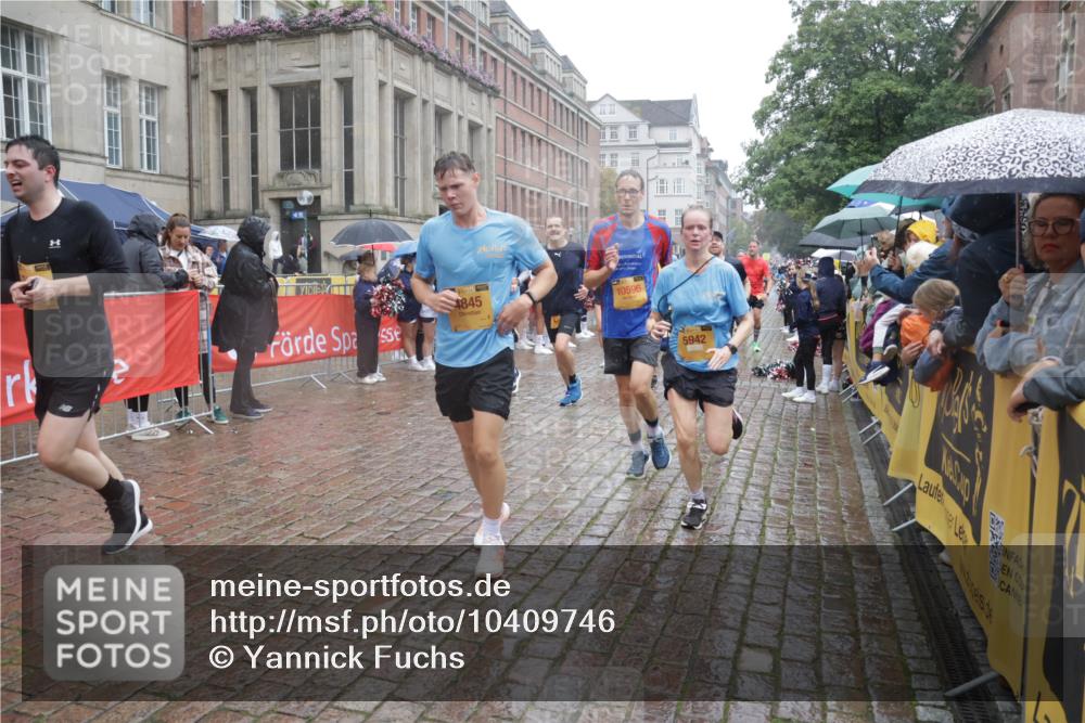 13.09.2026 - Kiel Lauf Yannick Fuchs http://msf.ph/oto/10409746 13.09.2026 10:40:26 Ziel 529, 1096, 1123, 1125, 1408, 1422, 1434, 1475, 1793, 1874, 2145, 2844, 2942, 4374, 4457, 5473, 5568, 6100, 7081, 7156, 7522, 8168, 8680, 9054, 9535, 9983, 10022, 10185, 10587, 10771, 10833, 10870, 11268, 11711, 12023, 12445, 246, 338, 523, 1371, 1786, 1810, 2313, 3322, 3770, 4442, 4443, 4688, 4824, 4845, 4932, 5029, 5816, 5942, 5985, 7165, 7200, 7472, 7587, 7837, 7984, 8139, 8187, 9080, 9086, 9534, 10025, 10156, 10337, 10596, 10995, 11003, 11250 meine-sportfotos.de