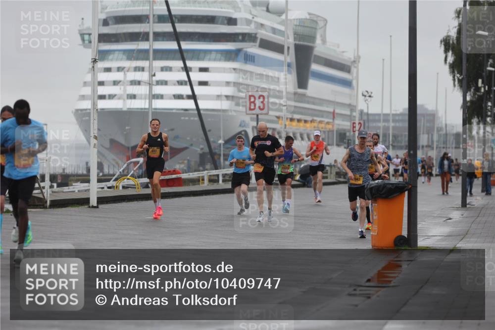 13.09.2026 - Kiel Lauf Andreas Tolksdorf http://msf.ph/oto/10409747 13.09.2026 11:42:38 Kiellinie 447, 3, 2, 11272, 043, 370 meine-sportfotos.de
