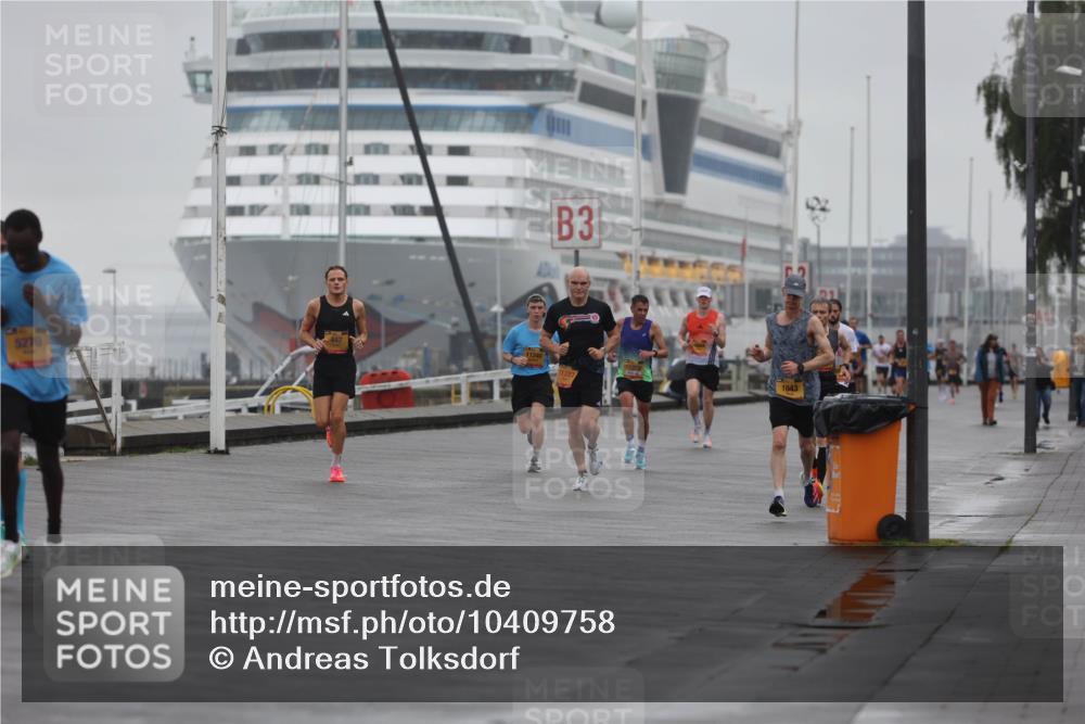 13.09.2026 - Kiel Lauf Andreas Tolksdorf http://msf.ph/oto/10409758 13.09.2026 11:42:38 Kiellinie 5270, 11240, 3, 1043 meine-sportfotos.de