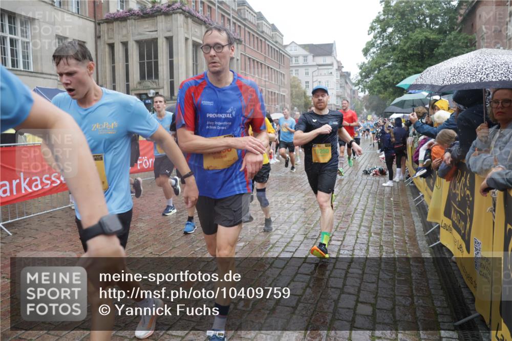 13.09.2026 - Kiel Lauf Yannick Fuchs http://msf.ph/oto/10409759 13.09.2026 10:40:27 Ziel 529, 1096, 1123, 1125, 1408, 1422, 1434, 1475, 1793, 1874, 2145, 2844, 2942, 4374, 4457, 5018, 5473, 5568, 5846, 6100, 7081, 7156, 7522, 8168, 8680, 8773, 9054, 9535, 9983, 10022, 10185, 10587, 10771, 10833, 10870, 11268, 11711, 12023, 12445, 246, 338, 523, 1371, 1786, 1810, 2313, 3322, 3770, 4374, 4442, 4443, 4457, 4688, 4824, 4845, 4932, 5029, 5816, 5942, 5985, 7165, 7200, 7587, 7837, 7984, 8139, 8168, 8187, 9086, 9534, 10025, 10156, 10337, 10596, 10995, 11003, 11250 meine-sportfotos.de
