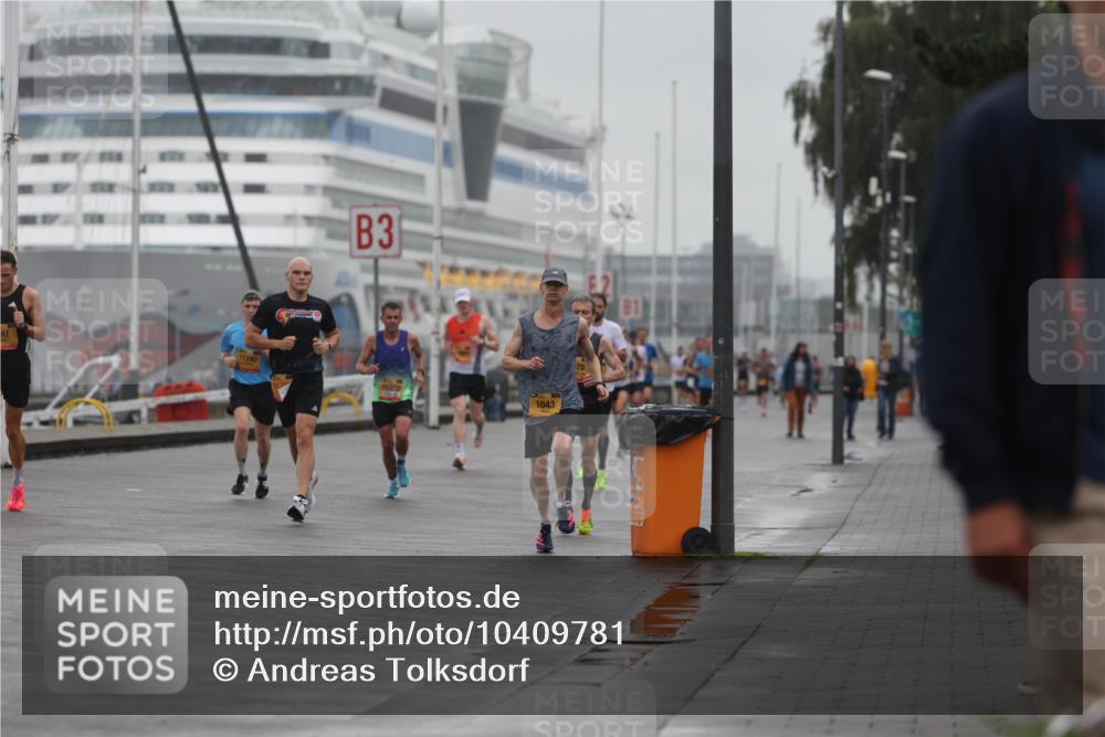 13.09.2026 - Kiel Lauf Andreas Tolksdorf http://msf.ph/oto/10409781 13.09.2026 11:42:39 Kiellinie 11240, 3, 1043, 70 meine-sportfotos.de