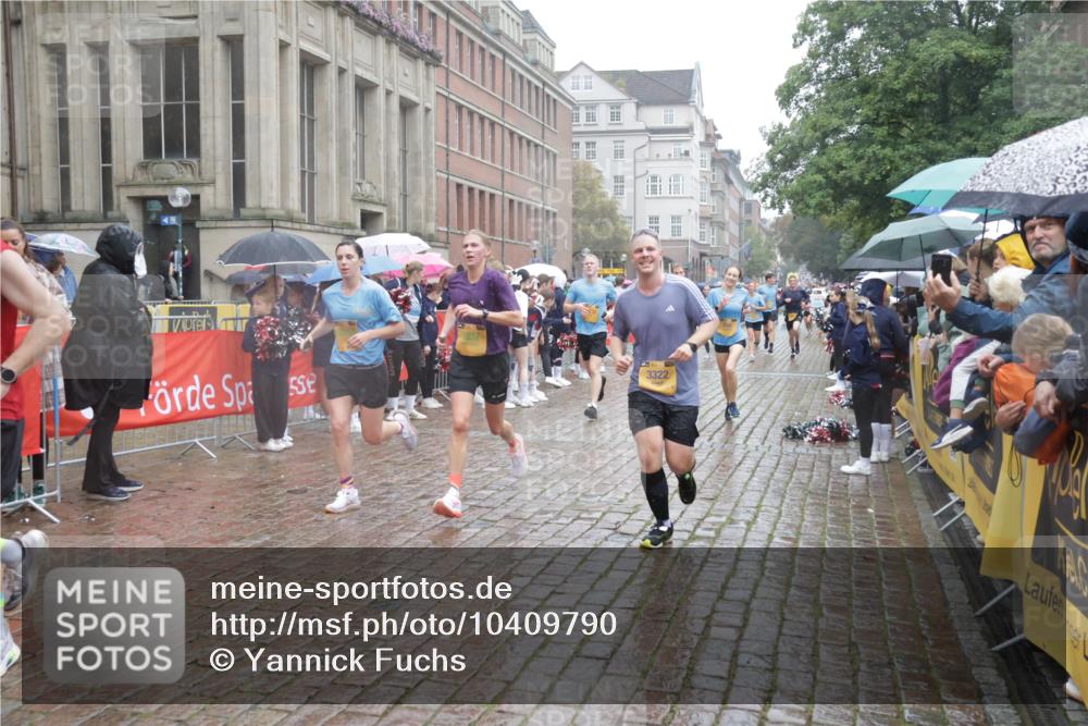 13.09.2026 - Kiel Lauf Yannick Fuchs http://msf.ph/oto/10409790 13.09.2026 10:40:30 Ziel 1096, 1123, 1125, 1408, 1422, 1434, 1475, 1793, 1874, 1985, 2145, 2844, 2942, 3339, 5018, 5473, 5568, 5846, 6100, 6632, 6635, 7081, 7522, 7636, 8680, 8773, 9054, 9535, 10022, 10185, 10587, 10771, 10833, 10870, 11268, 11598, 11668, 11697, 11711, 12023, 246, 338, 529, 1096, 1786, 1810, 2145, 2313, 3322, 3770, 4374, 4442, 4443, 4457, 4688, 4932, 5029, 5816, 5985, 7156, 7165, 7587, 7837, 7984, 8139, 8168, 8187, 9086, 10025, 10156, 10995, 11003, 3415, 3841, 246, 3322 meine-sportfotos.de