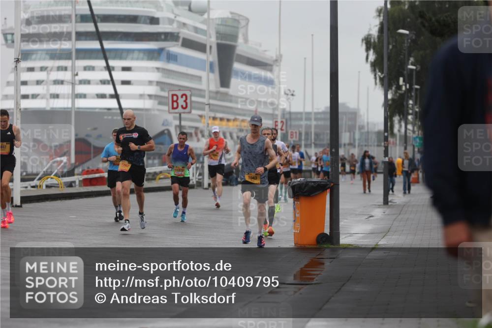 13.09.2026 - Kiel Lauf Andreas Tolksdorf http://msf.ph/oto/10409795 13.09.2026 11:42:40 Kiellinie 447, 3, 11287, 11272, 1043 meine-sportfotos.de