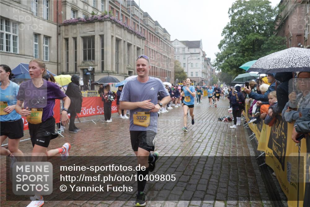 13.09.2026 - Kiel Lauf Yannick Fuchs http://msf.ph/oto/10409805 13.09.2026 10:40:31 Ziel 1123, 1125, 1408, 1422, 1434, 1475, 1793, 1874, 1985, 2844, 2942, 3339, 5018, 5086, 5473, 5568, 5846, 6100, 6632, 6635, 7081, 7522, 7537, 7636, 8680, 8773, 9054, 10022, 10185, 10587, 10771, 10833, 10870, 11268, 11598, 11668, 11697, 11711, 12023, 246, 338, 529, 1096, 1786, 1810, 2145, 2313, 3322, 4374, 4442, 4443, 4457, 4688, 4932, 5029, 5985, 7156, 7165, 7587, 7837, 7984, 8139, 8168, 8187, 9086, 10025, 10156, 10995, 11003, 3415, 3841, 246, 3322 meine-sportfotos.de