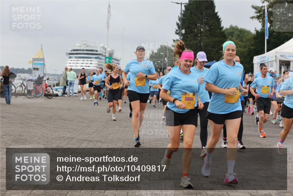 13.09.2026 - Kiel Lauf Andreas Tolksdorf http://msf.ph/oto/10409817 13.09.2026 10:01:10 Kiellinie 3922, 38, 8884, 12644 meine-sportfotos.de