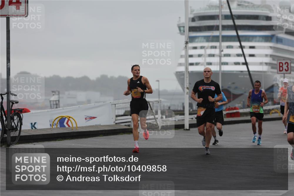 13.09.2026 - Kiel Lauf Andreas Tolksdorf http://msf.ph/oto/10409858 13.09.2026 11:42:42 Kiellinie 447, 1120, 11272, 3 meine-sportfotos.de
